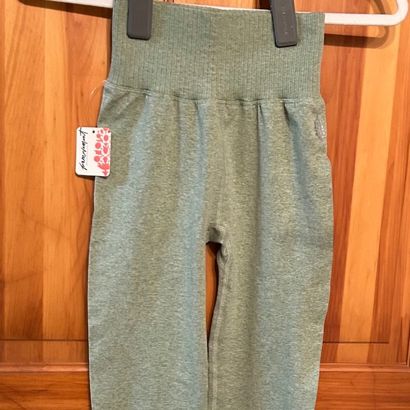 NWT Free People XS/S Heather Jalapeño Leggings - Picture 1 of 1